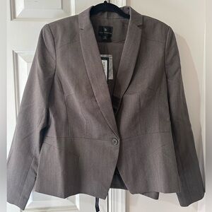 Women’s pant suit, brown, size 12